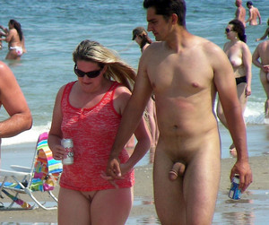 Maschio e femmina nudisti da spiagge